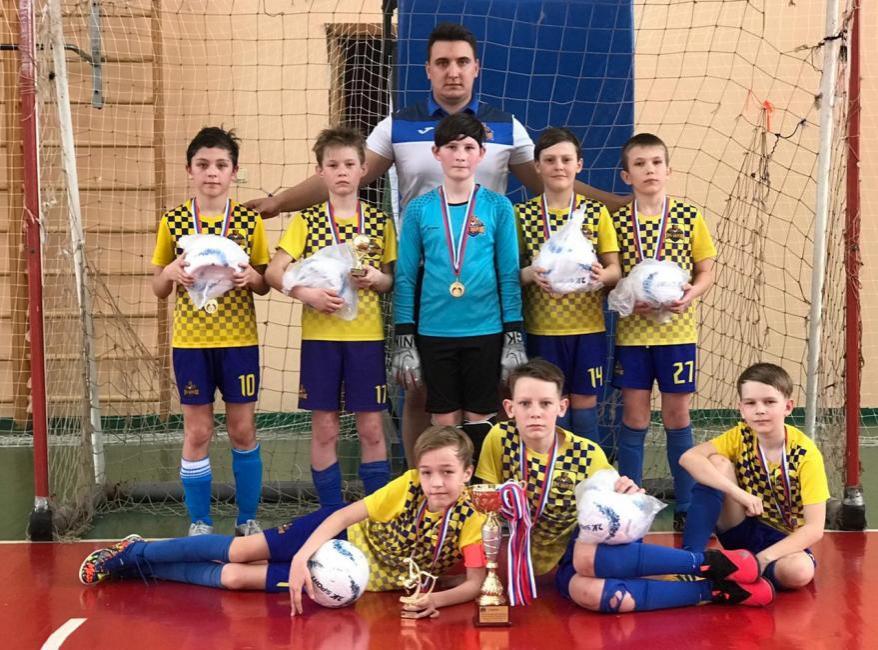 «Энергичный» триумф: юные обчане выиграли региональное первенство по мини-футболу