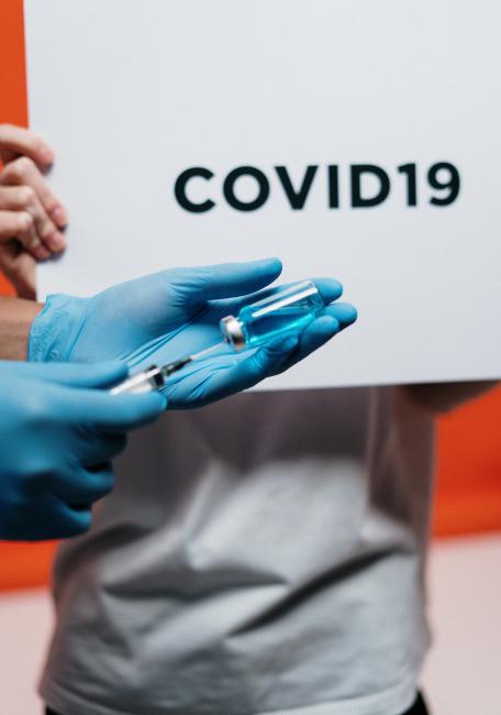В Оби приостановлена вакцинация от COVID-19: что произошло
