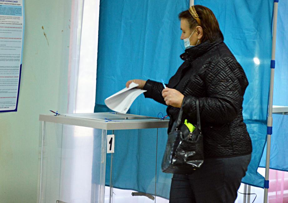 Выборы-2021 в городе Обь: на что жалуются избиратели, кого выбирают, где голосовать? Слово - местному избиркому