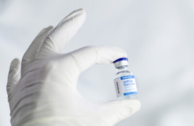 Более 600 иностранцев вакцинировались в ОЦГБ с начала года