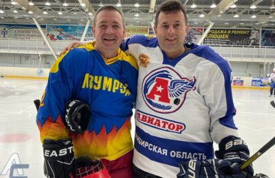 Ветераны обского и новосибирского хоккея сыграли матч в честь 85-летия Новосибирской области