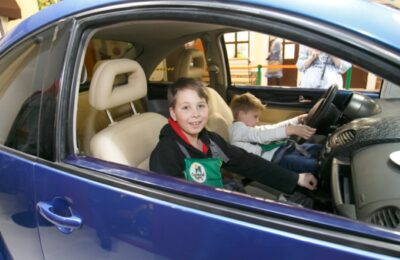 О правилах перевозки несовершеннолетних детей в автомобиле напомнили в региональной Госавтоинспекции