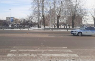Человек попал под колеса авто возле аэропорта «Толмачево»
