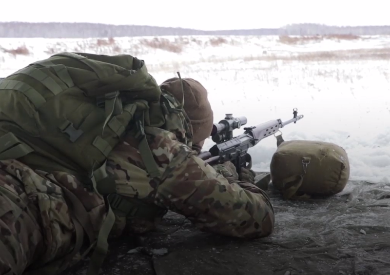 Мобилизованные из Сибири проходят снайперскую подготовку перед отправкой в зону проведения спецоперации