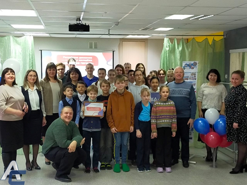 Только вперед: в Оби открылись отделения Российского движения детей и молодежи «Движение Первых»