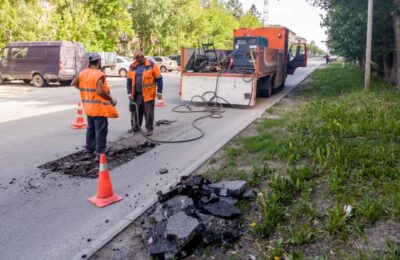 Дополнительные средства на ремонт дорог в Новосибирске поручил направить губернатор Андрей Травников
