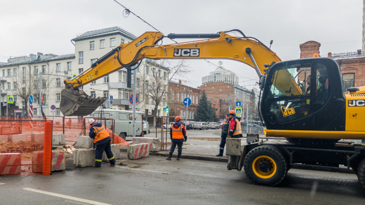 Более тридцати домов на сутки остались без отопления и горячей воды из-за  порыва сетей в городе Обь - Аэро-Сити