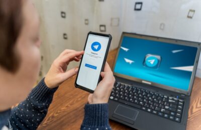 Министр образования НСО рассказал о замене Telegram и Whatsapp на российский мессенджер «Сферум» в школах