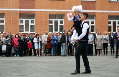 «Последний звонок» прозвучит в этом году для 14 тысяч выпускников Новосибирской области