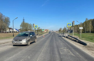 Подросток попал под колеса автомобиля на Толмачевском шоссе