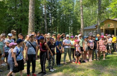 Лето пришло: 60 загородных детских лагерей Новосибирской области начинают работу в 2023 году