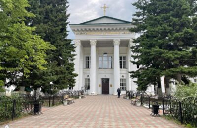 Расписание богослужений в храме Новосибирской духовной семинарии 12 — 18 июня 2023