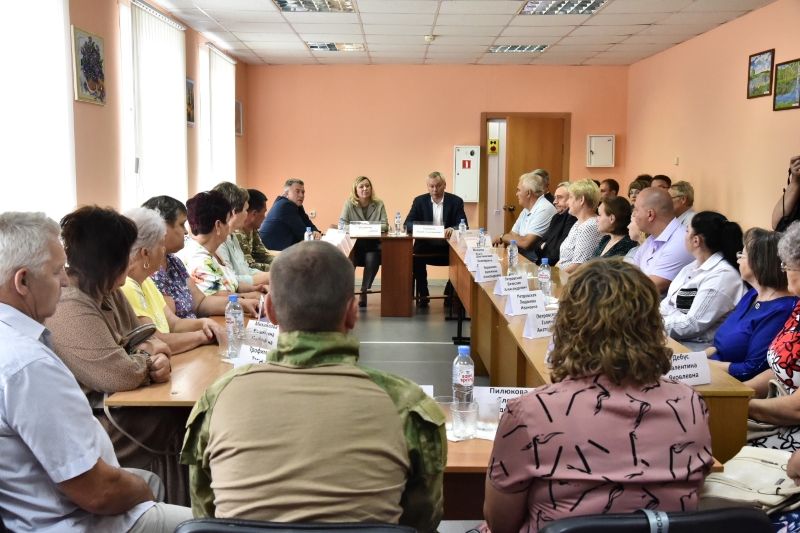 Глава региона Андрей Травников рассказал о новых мерах поддержки участников СВО и их семей