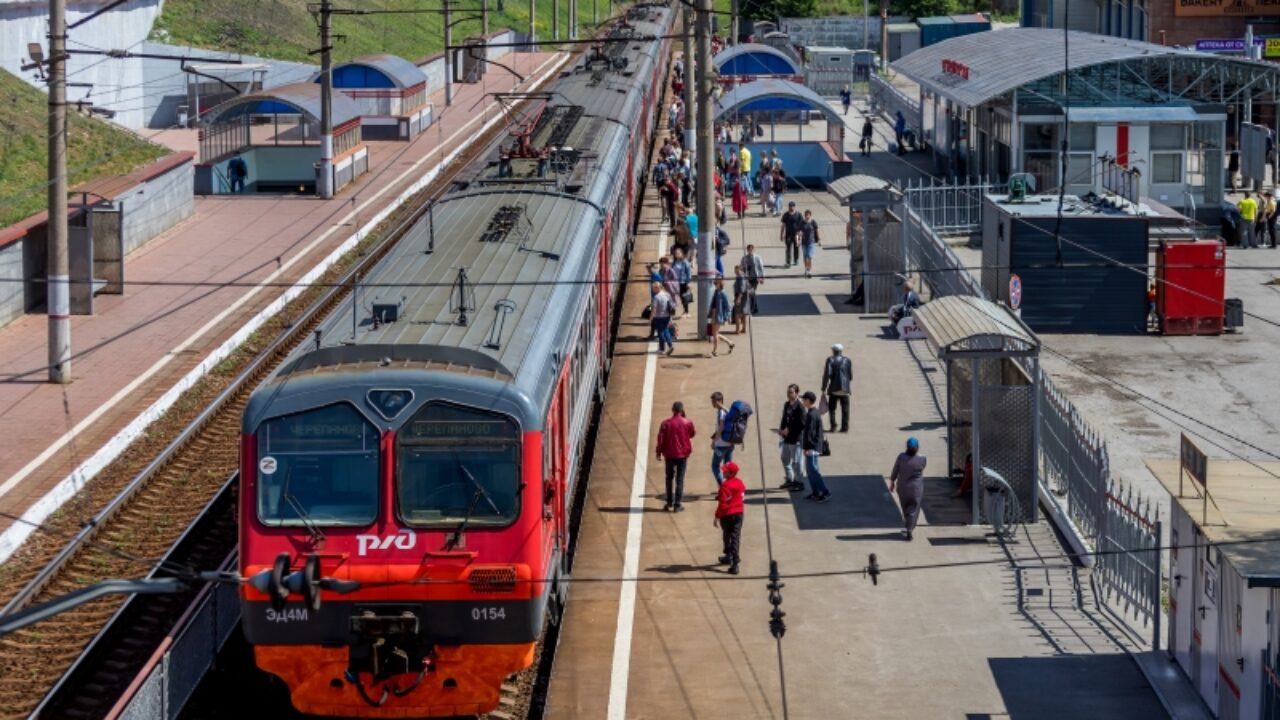 Бесплатный проезд в электричке или денежную выплату могут выбрать ветераны  труда и труженики тыла Новосибирской области - Аэро-Сити