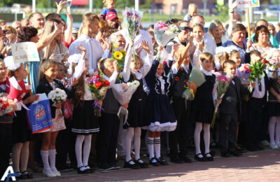 День знаний-2023 отметили в Новосибирской области и в городе Оби 1 сентября