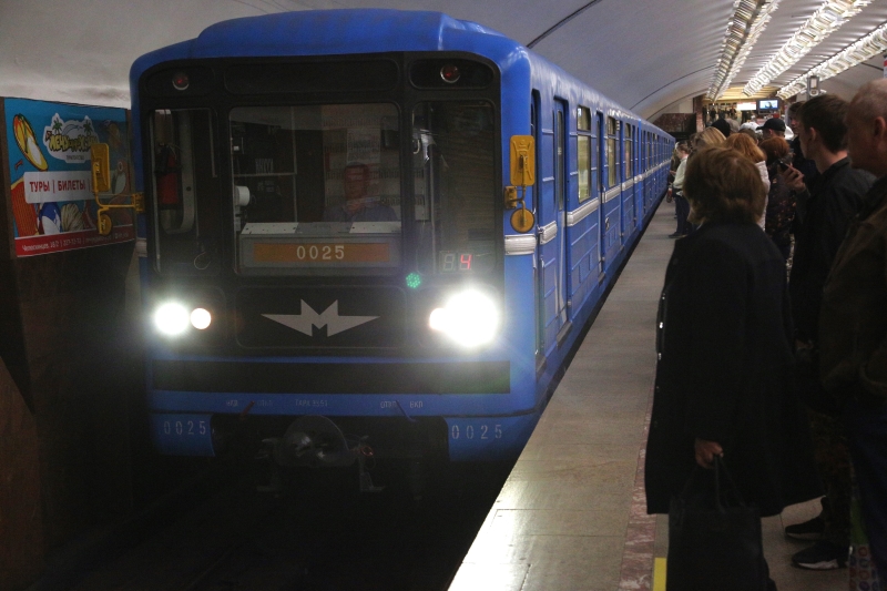 Послушать произведения Максима Горького смогут пассажиры в Новосибирском метро