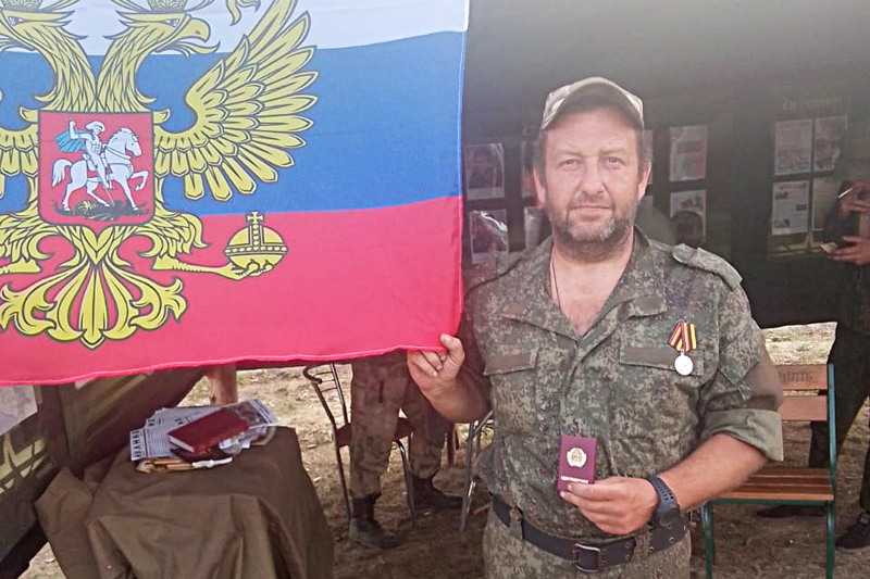 Весточка с фронта: мобилизованного жителя Оби Александра Субботина наградили медалью ЛНР «За отвагу»