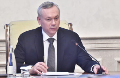 Губернатор Андрей Травников поручил усилить готовность профильных служб в период новогодних праздников