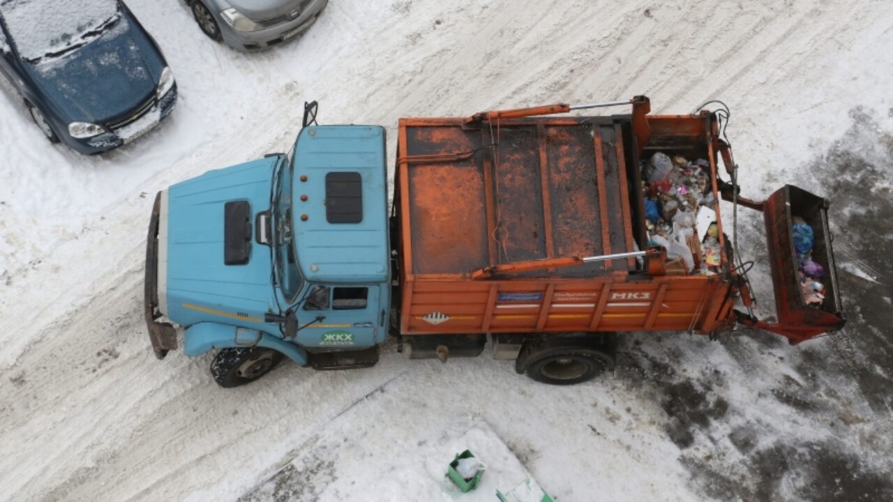 В два раза увеличится вывоз мусора в Новосибирской области в новогодние  праздники - Аэро-Сити