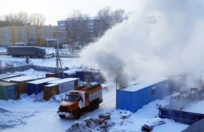 Пожар произошёл на стройплощадке поликлиники в Оби под Новосибирском