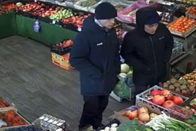 Двух иностранцев подозревают в ограблении фруктово-овощного киоска в Оби под Новосибирском