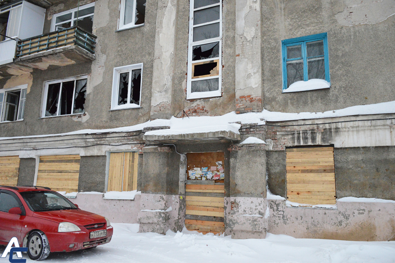 Новые квартиры получили в городе Обь бывшие жильцы снесённой "сталинки"