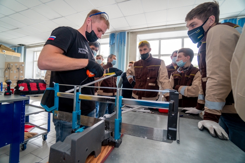 Проект развития учебно-производственных комбинатов расширяют в школах Новосибирской области