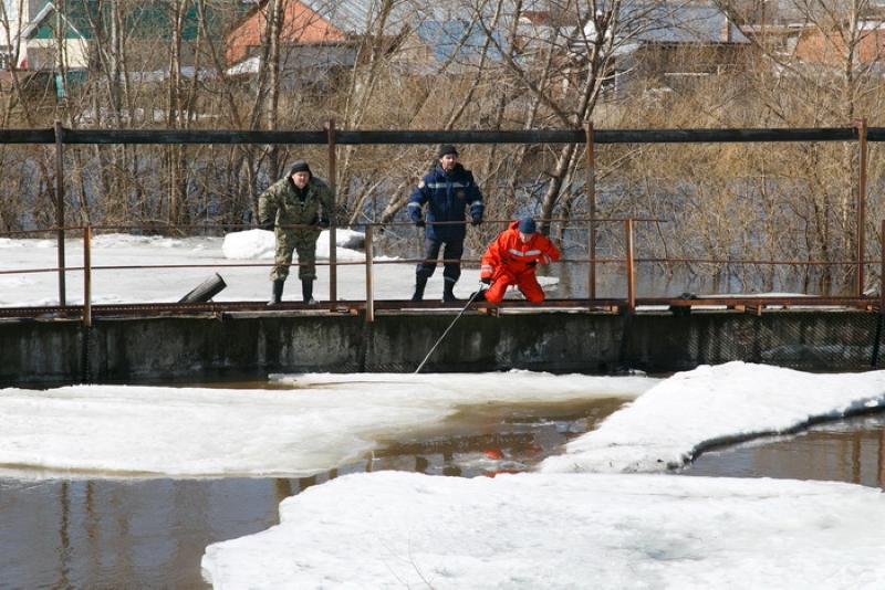 Для защиты дорог от паводка специалисты очистят почти 7300 водопропускных труб в Новосибирской области