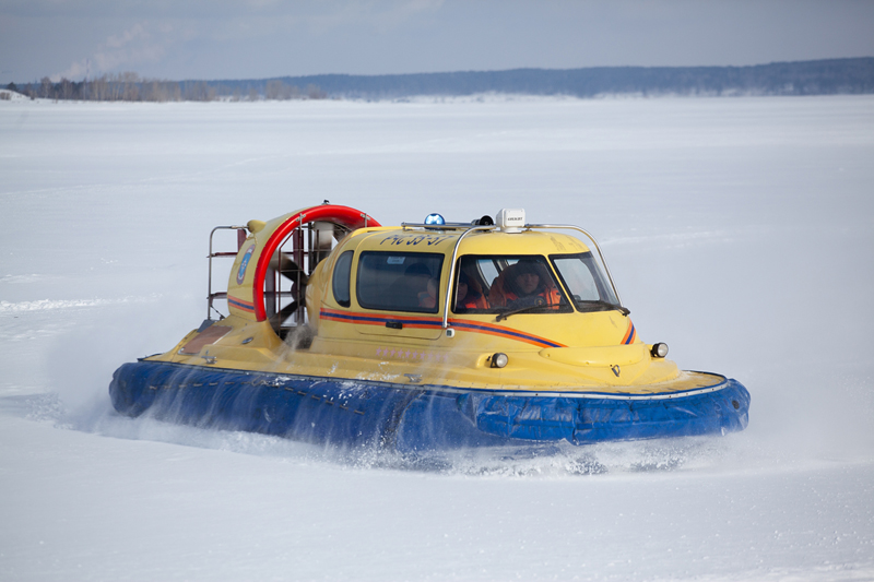 О запрете выезда на лёд напомнили автомобилистам в Новосибирской области
