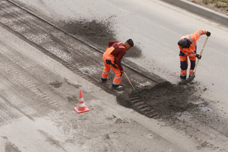 Дороги к объектам здравоохранения отремонтируют по нацпроекту в Новосибирской области в 2024 году
