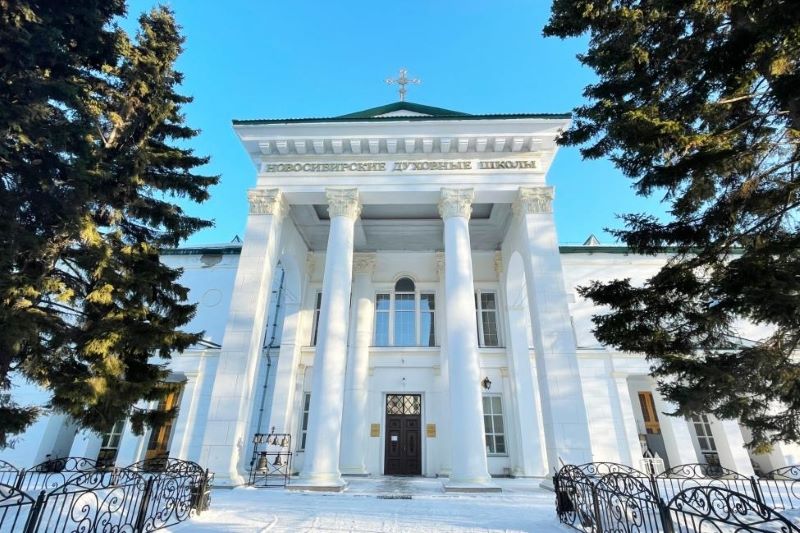 Расписание богослужений в храме Новосибирской духовной семинарии 4 — 10 марта-2024