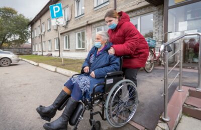 Ветераны труда и инвалиды смогут получать бесплатную юридическую помощь в Новосибирской области