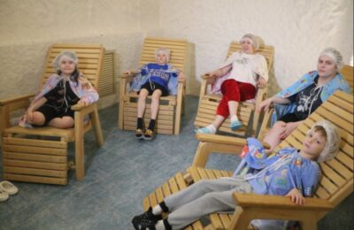 Система оздоровительных заездов для семей участников СВО заработала в Новосибирской области