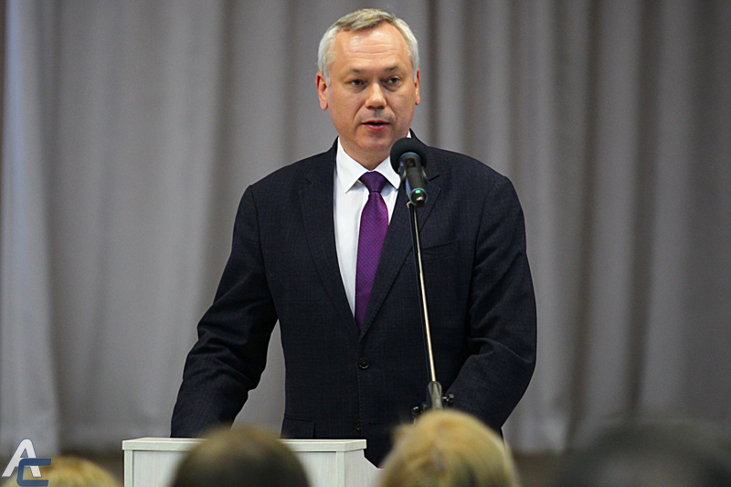 Губернатор Травников поздравил нового мэра Новосибирска Кудрявцева