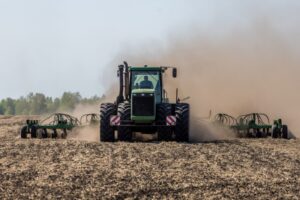 Посевная кампания-2024 началась в Новосибирской области