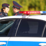 Полицейские открыли стрельбу по автомобилю в Оби под Новосибирском