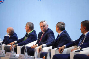 Губернатор Травников назвал необходимым расширение трассы Р-254 «Иртыш»