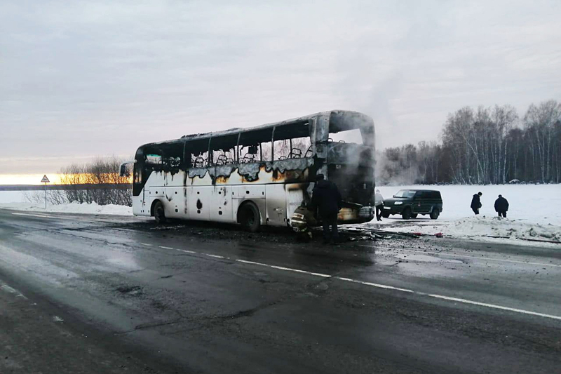 Прокуратура выявила массу нарушений у владельца сгоревшего под Новосибирском автобуса