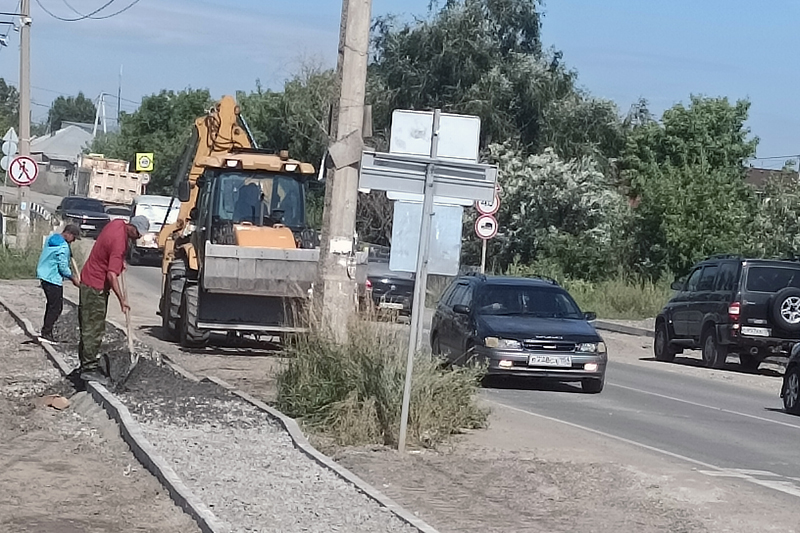 О масштабном ремонте дорог и тротуаров рассказали в селе Толмачёво