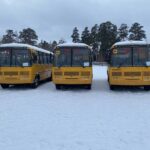 Ключи от новых школьных автобусов передали в районы Новосибирской области