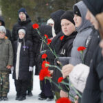 В День Неизвестного Солдата почтили память павших защитников Отечества жители Оби