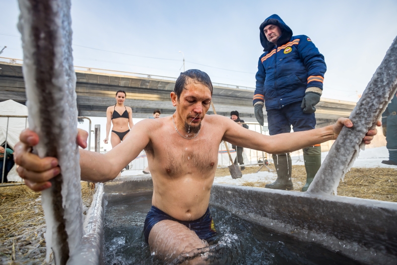 На наличие бактерий проверили воду в купелях перед Крещением-2025 в Новосибирске