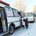 Где пассажирам ожидать автобусы, объяснили власти Оби под Новосибирском