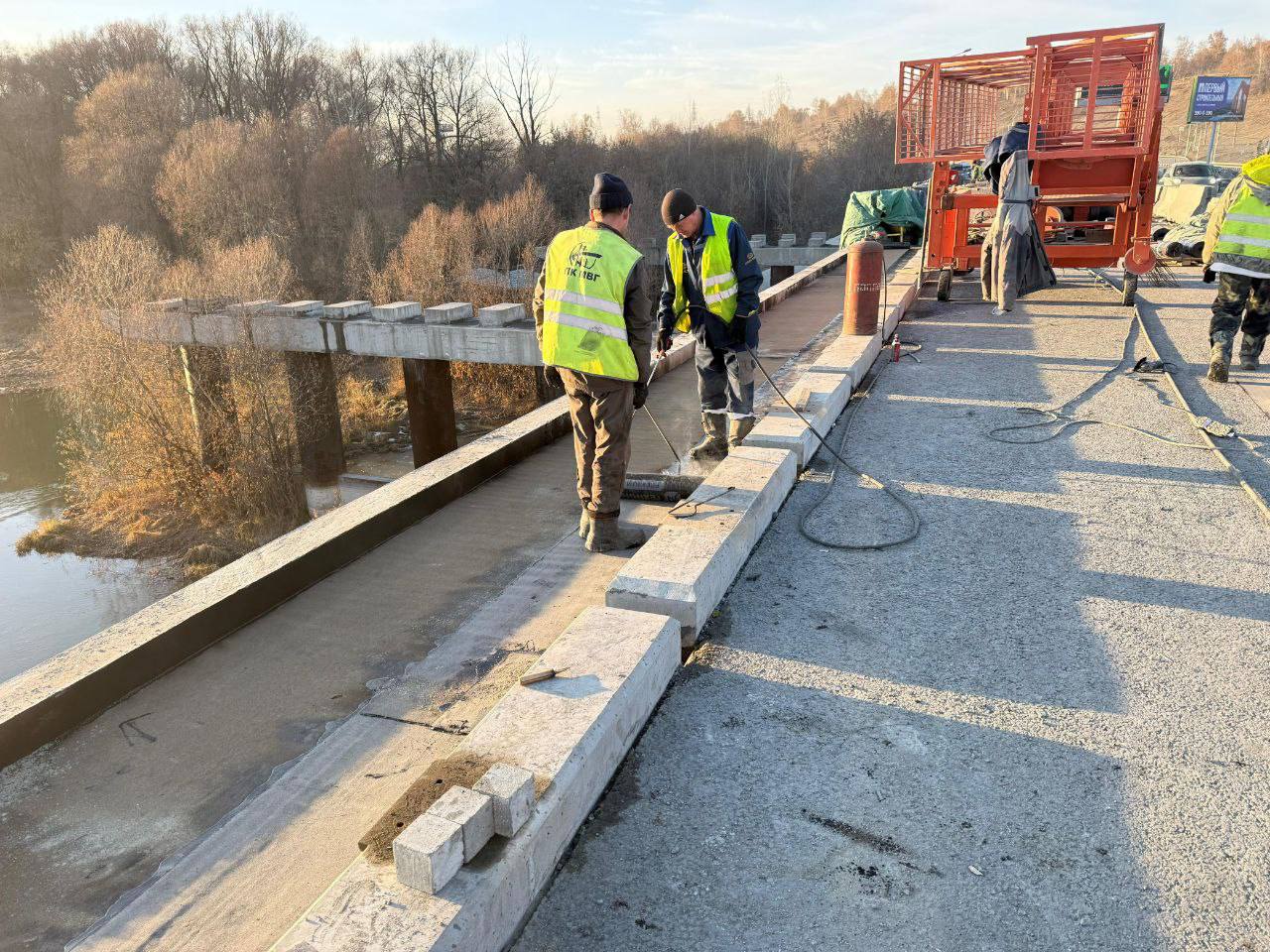 Движение по мосту через Иню восстановят в скором времени в Новосибирске