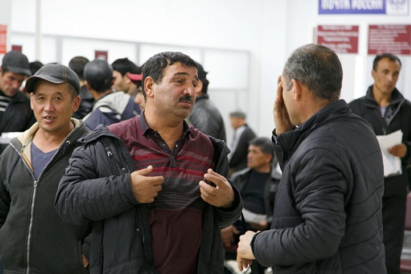 Количество уехавших мигрантов превысило число прибывших в Новосибирской области