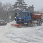 Андрей Травников поручил муниципалитетам перейти на усиленный режим уборки улиц