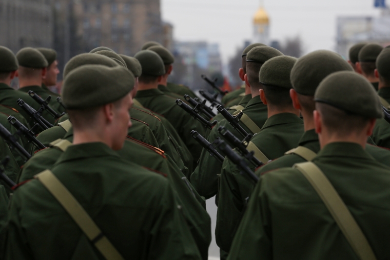 В Новосибирской области контрактникам предлагают повышенные выплаты и востребованные специальности