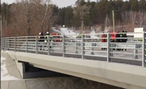 Новый мост через Ельцовку 2 открыл движение для автомобилей и пешеходов