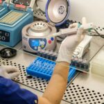 Врач-бактериолог предупредил об опасности нарушения схемы приема антибиотиков