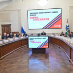 Андрей Травников провёл заседание общественного совета проекта «Герои НовоСибири»